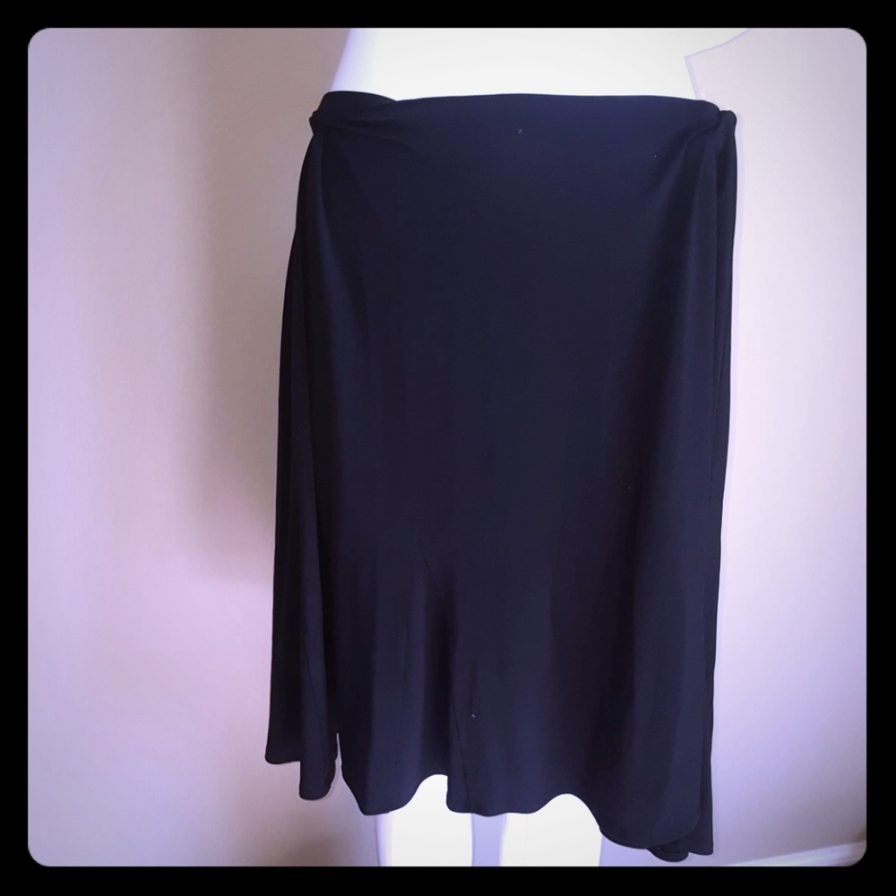 Apostrophe skirt